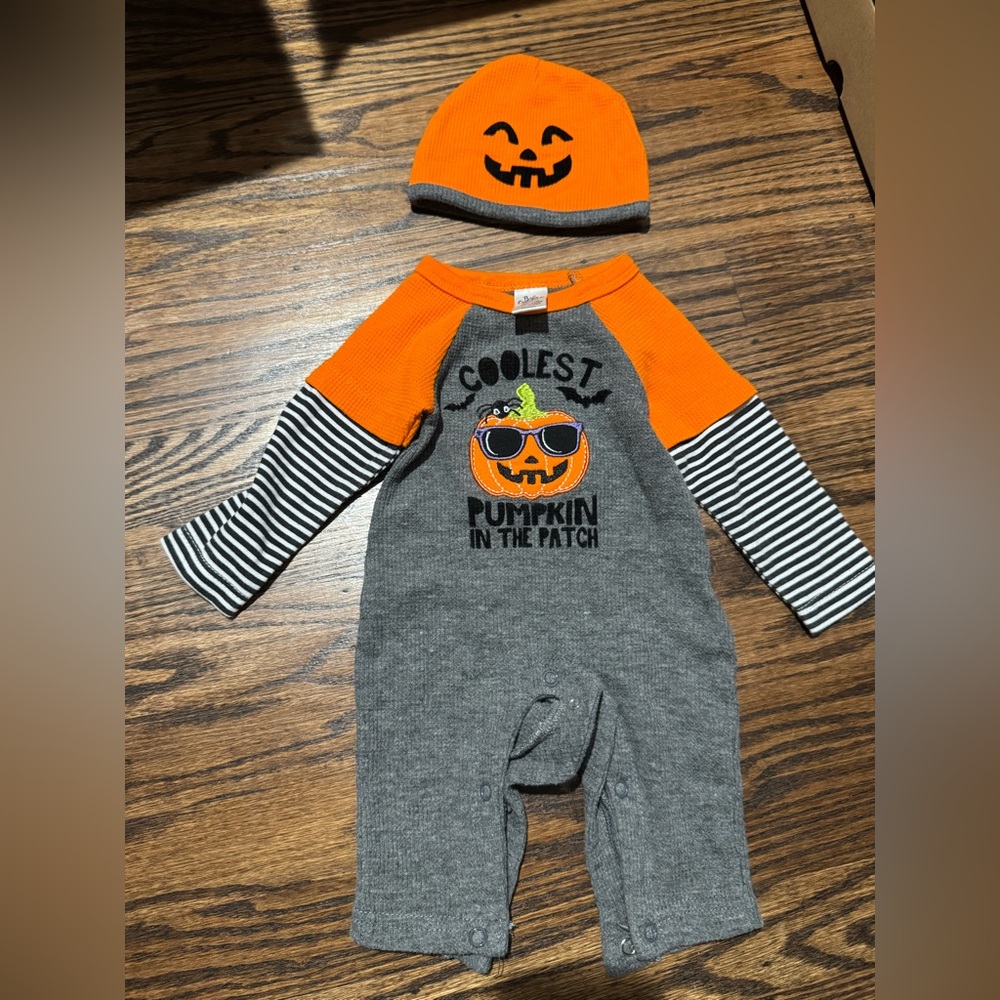 Baby Essentials Orange and Gray Pumpkin Footie